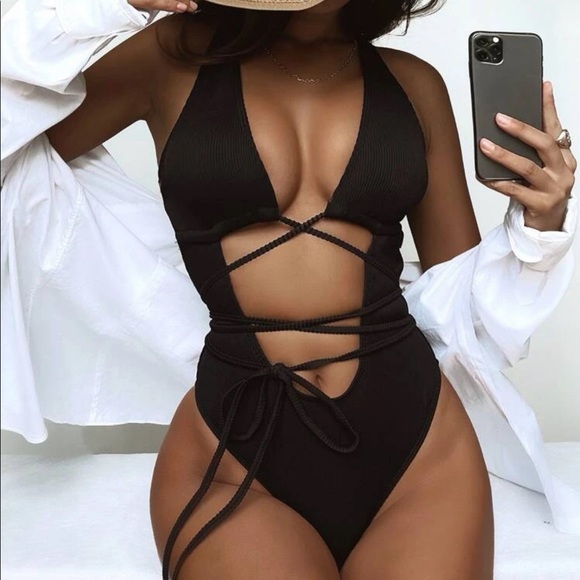 Lilac Purple Cut Out One Piece Swimsuit - Picture 2 of 4